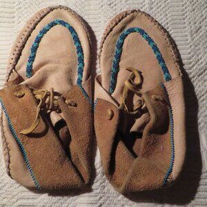 Vintage Native American Handmade Leather Turquoise Beaded Moccasins 10" Sz 9-10
